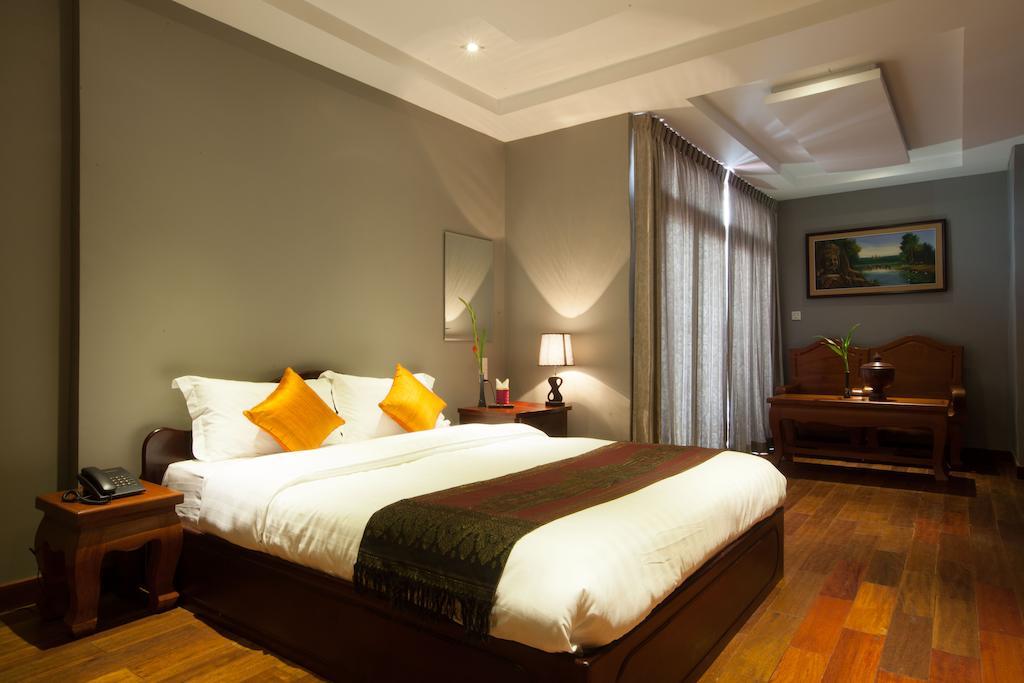 Le Grand Mekong Hotel Phnom Penh Exterior photo