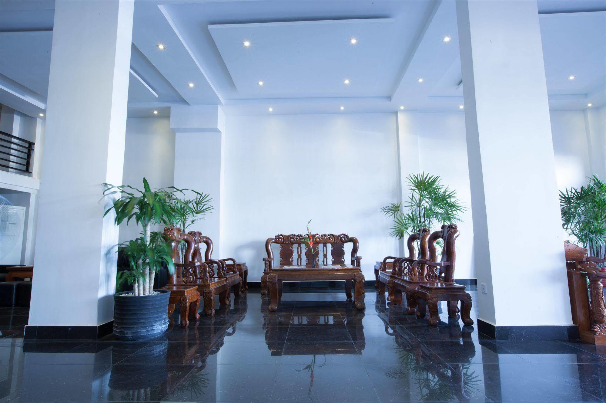 Le Grand Mekong Hotel Phnom Penh Exterior photo